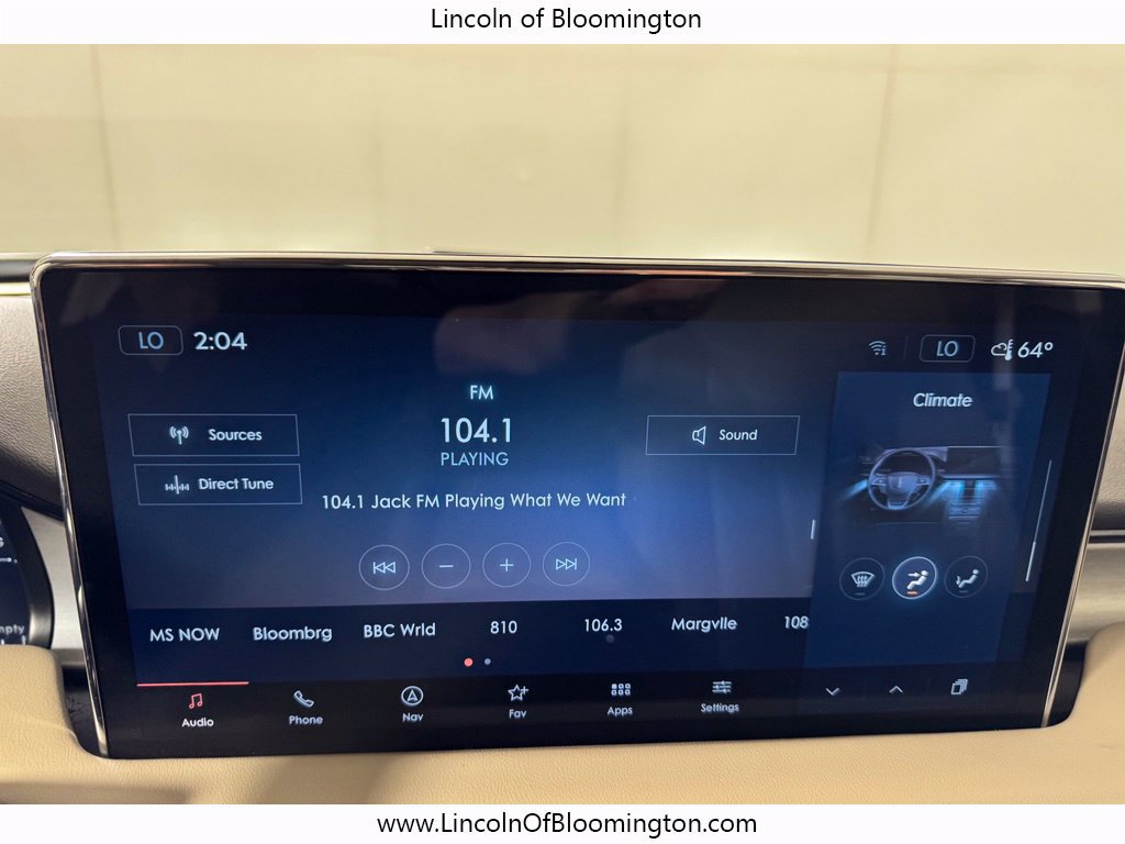 Used 2023 Lincoln Nautilus AWD w/ Premium Package image 20