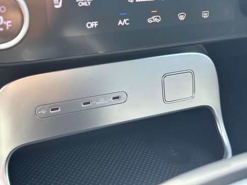 New 2026 Hyundai Ioniq 9 SE image 20