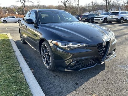 New 2025 Alfa Romeo Giulia AWD w/ Driving Assist Package image 2