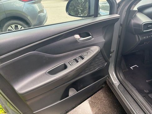 Used 2023 Hyundai Santa Fe SEL image 11