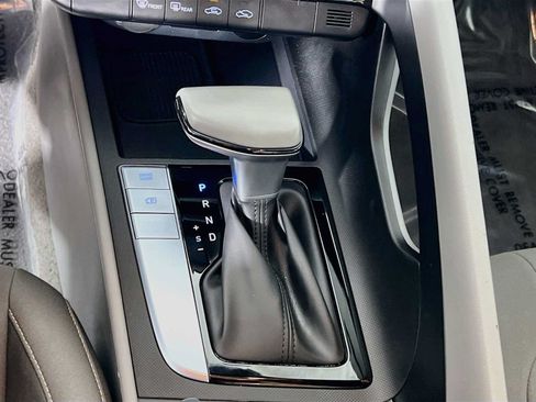 Certified 2025 Hyundai Elantra Sport FWD image 17