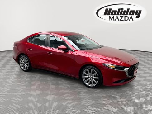 Used 2021 MAZDA MAZDA3 s FWD image 1