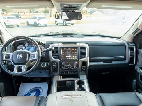 Used 2015 RAM 3500 Laramie Longhorn image 32