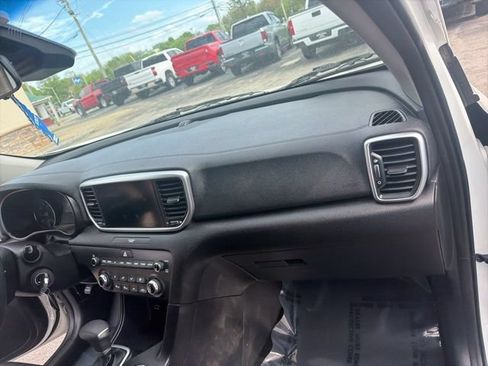 Used 2021 Kia Sportage LX AWD/4WD image 27