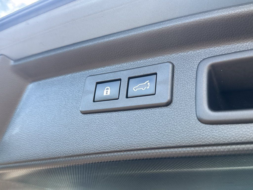 Used 2019 Subaru Forester Limited AWD/4WD image 7