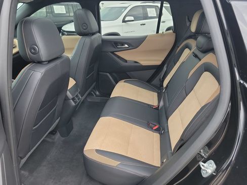 Used 2025 Chevrolet Equinox ACTIV FWD image 27