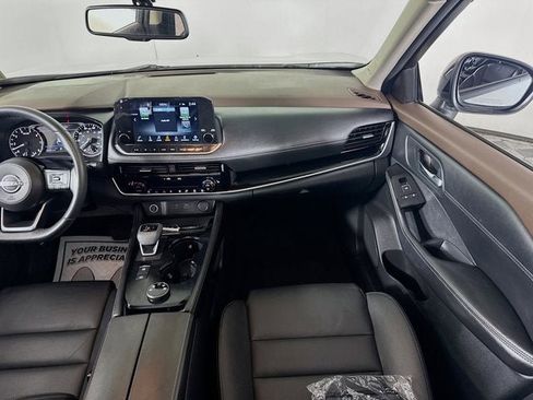 Used 2023 Nissan Rogue SL w/ SL Premium Package image 20