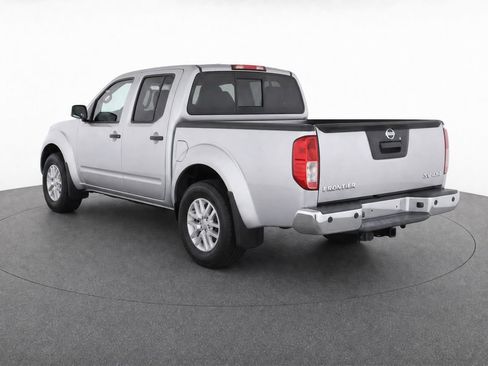 Used 2016 Nissan Frontier SV w/ SV Value Truck Package AWD/4WD image 3