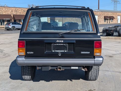 Used 1993 Jeep Cherokee Country image 16