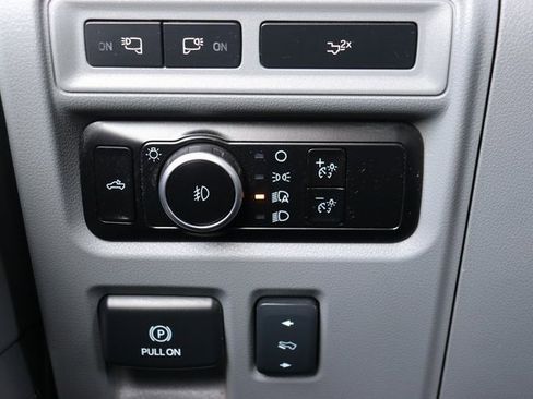 Used 2023 Ford F150 Lariat w/ Equipment Group 502A High image 18