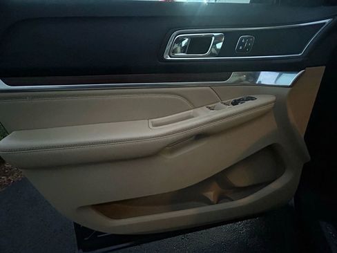 Used 2016 Ford Explorer Limited w/ Equipment Group 301A image 17