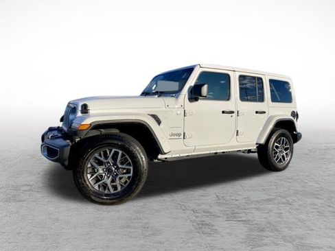 Used 2024 Jeep Wrangler Sahara image 1