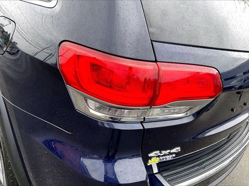 Used 2018 Jeep Grand Cherokee Limited AWD/4WD image 34