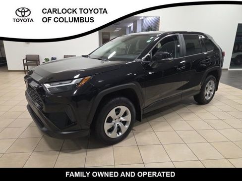 Used 2023 Toyota RAV4 LE image 3
