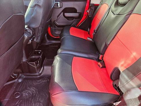 Used 2021 Jeep Wrangler Unlimited Sport image 15