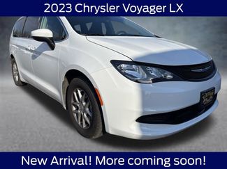 Used 2023 Chrysler Voyager LX video 1