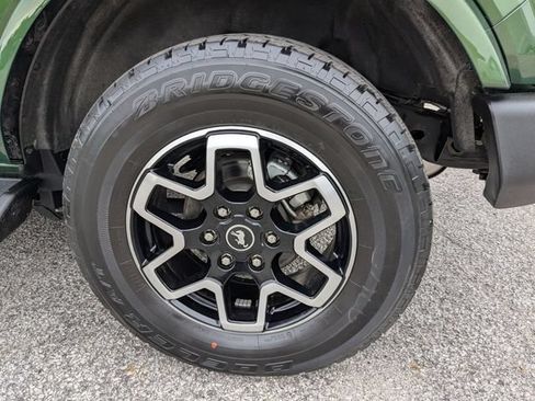 Used 2025 Ford Bronco Outer Banks AWD/4WD image 19