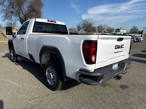 Used 2022 GMC Sierra 2500 Pro w/ Convenience Package image 3