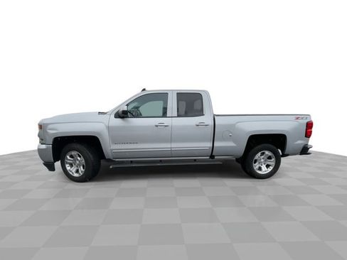 Used 2018 Chevrolet Silverado 1500 LT w/ All Star Edition image 5