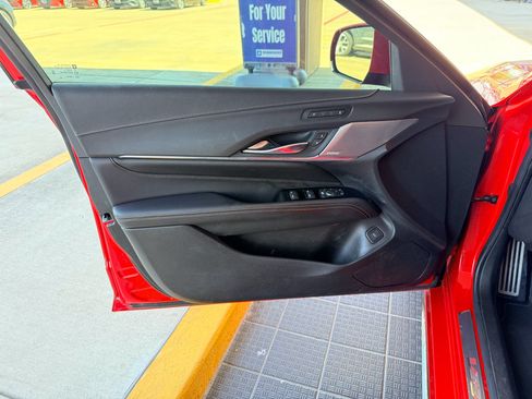 Used 2021 Cadillac CT4 V w/ Technology Package RWD image 10