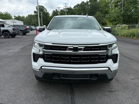 Used 2023 Chevrolet Silverado 1500 LT AWD/4WD image 8