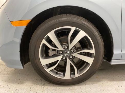 Used 2024 Honda Odyssey Touring image 9