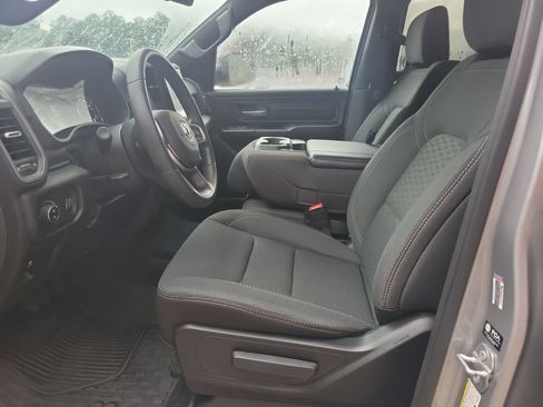 Used 2025 RAM 1500 Classic Warlock AWD/4WD image 16