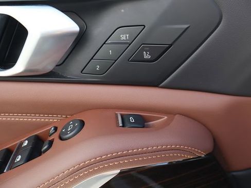 Used 2026 BMW X5 sDrive40i image 14