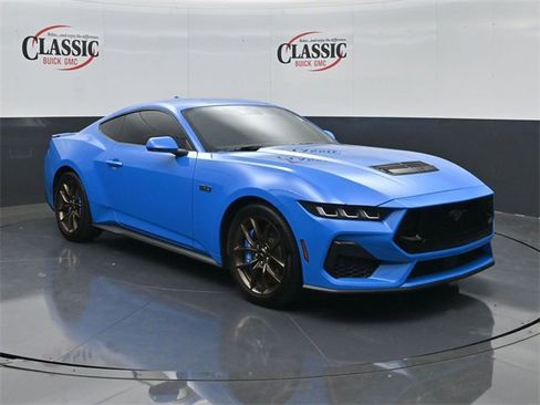 Used 2024 Ford Mustang GT Premium image 5