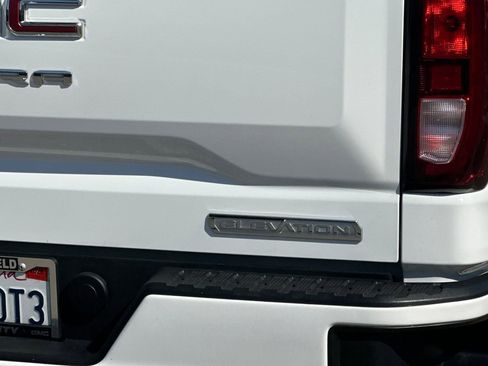 Used 2023 GMC Sierra 1500 Elevation image 28