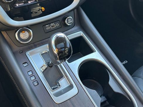 Used 2021 Nissan Murano Platinum w/ Cargo Package image 21