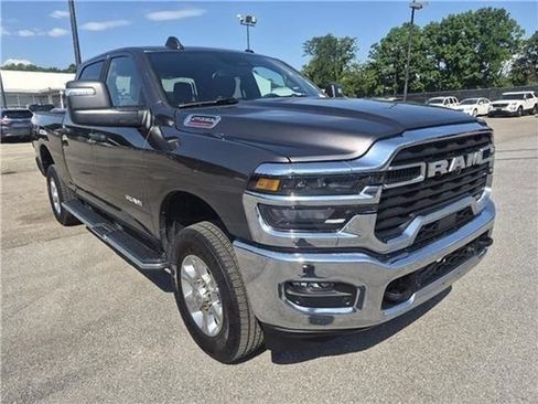 Used 2025 RAM 2500 Big Horn AWD/4WD image 43