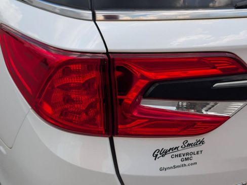 Used 2023 Honda Odyssey Touring image 11