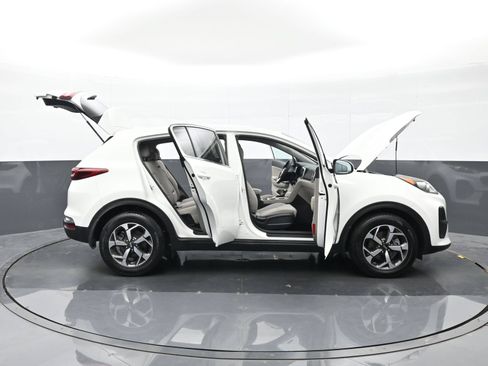 Used 2020 Kia Sportage LX FWD image 45