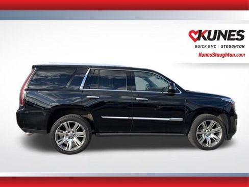 Used 2017 Cadillac Escalade Premium Luxury image 11