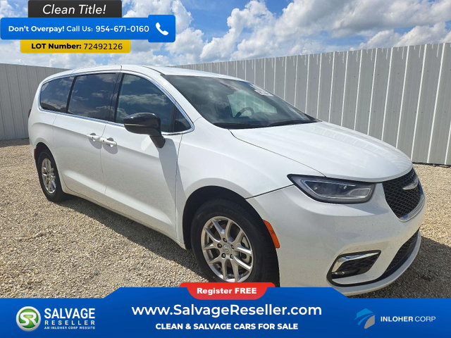 Used 2026 Chrysler Pacifica Select FWD image 5
