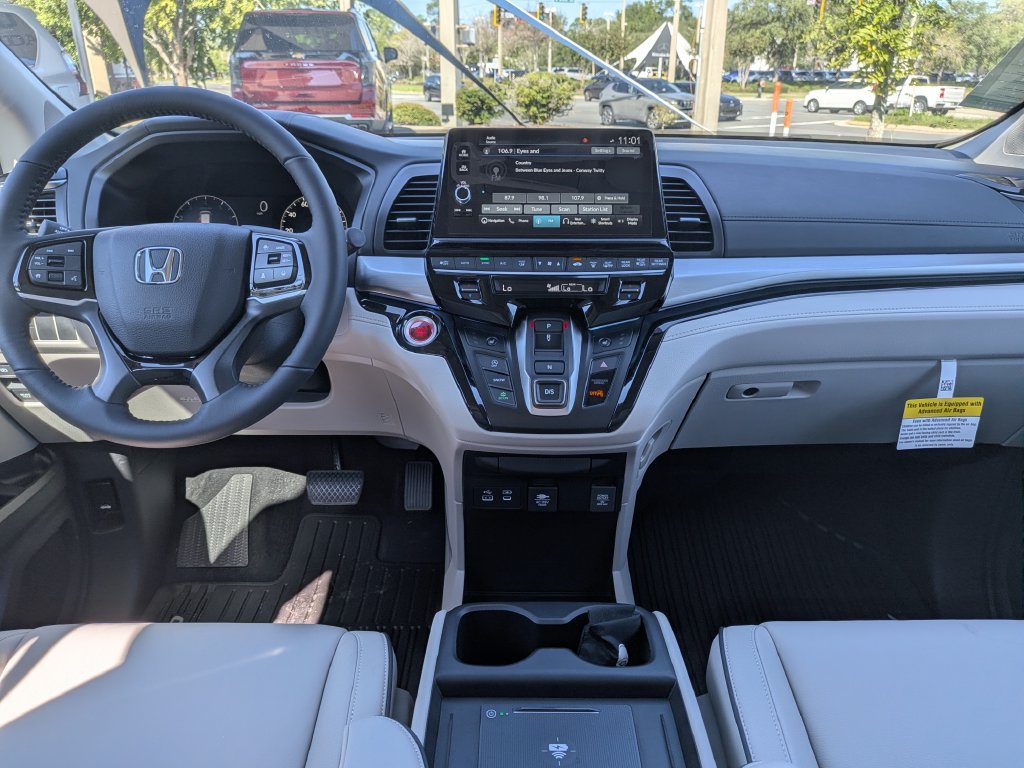 New 2027 Honda Odyssey Touring image 18