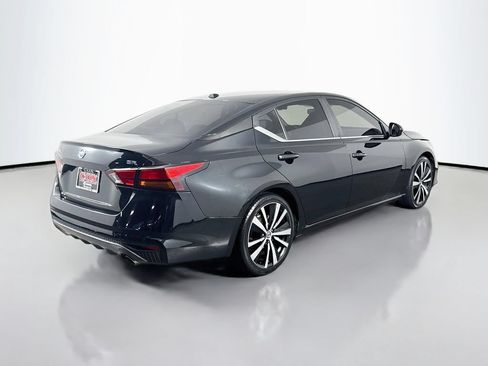 Used 2022 Nissan Altima 2.5 SR FWD image 5
