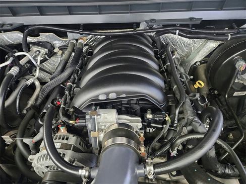 Used 2018 Chevrolet Silverado 1500 LTZ Z71 w/ LTZ Plus Package image 36