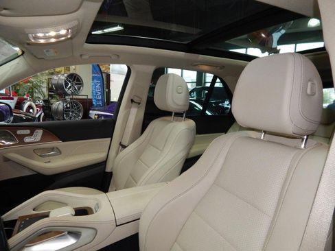 Used 2024 Mercedes-Benz GLE 350 GLE 350 AWD w/ AMG Line Exterior image 19