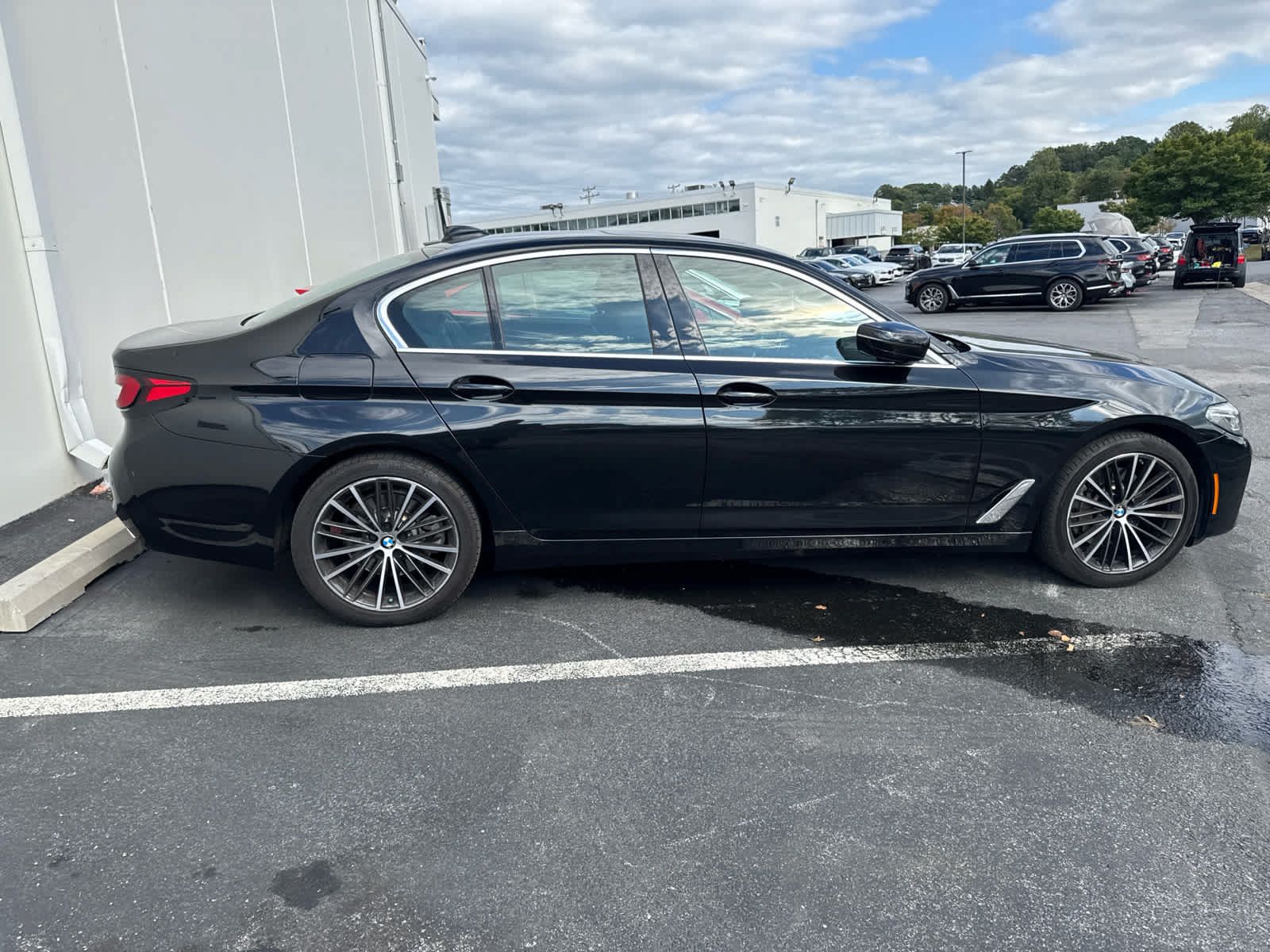 Used 2023 BMW 530i xDrive w/ Premium Package AWD/4WD image 7