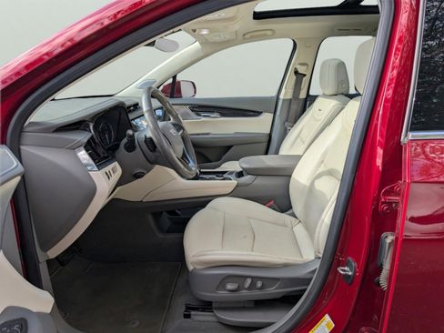 Used 2020 Cadillac XT6 Premium Luxury image 10