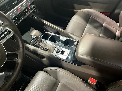 Used 2021 Kia Telluride SX image 18