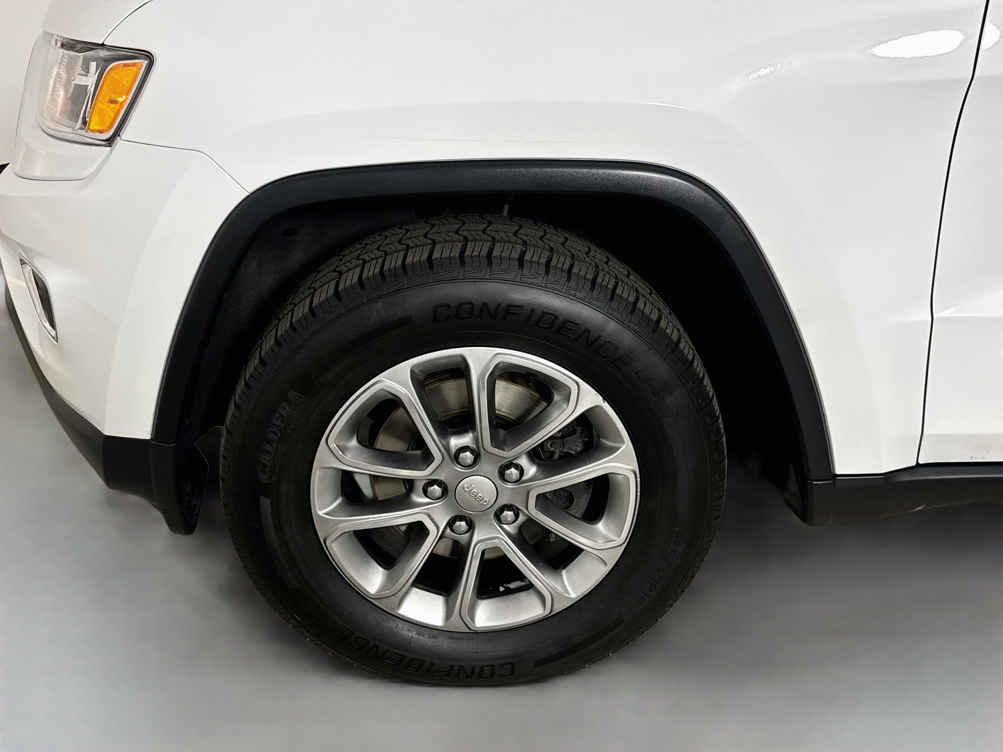Used 2016 Jeep Grand Cherokee Limited AWD/4WD image 33