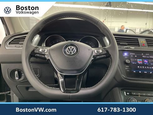 Certified 2021 Volkswagen Tiguan SE w/ Panoramic Sunroof Package image 16