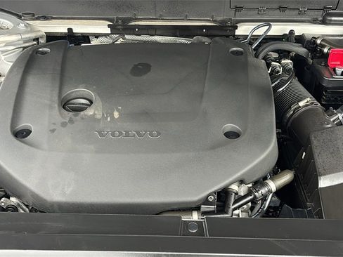 Certified 2023 Volvo XC90 B6 Core w/ Climate Package image 34