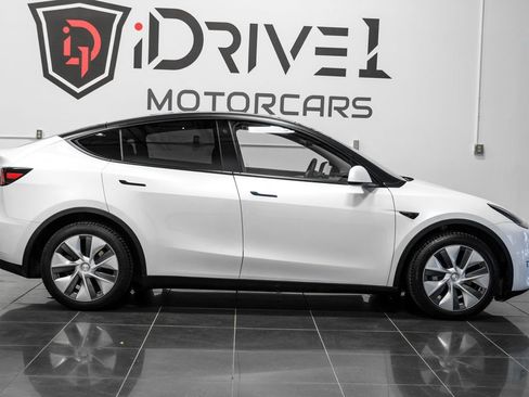 Used 2023 Tesla Model Y Long Range AWD/4WD image 8