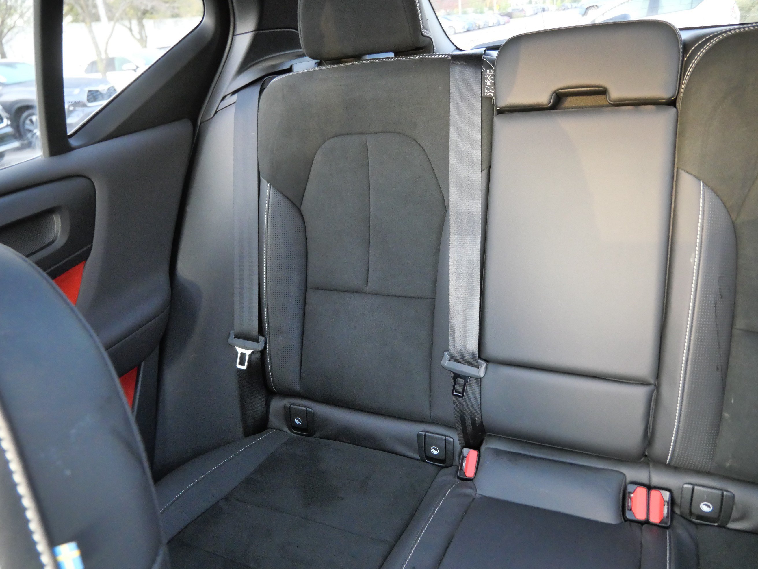 Used 2021 Volvo XC40 P8 Recharge AWD/4WD image 12