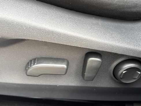 Used 2021 Subaru Outback Premium image 18