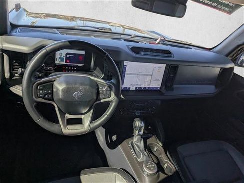 Used 2024 Ford Bronco Everglades image 16